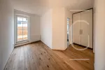 Sanierte Altbau-Villa: Geschäfts- & Wohneinheiten im Zentrum von St.Johann in Tirol!